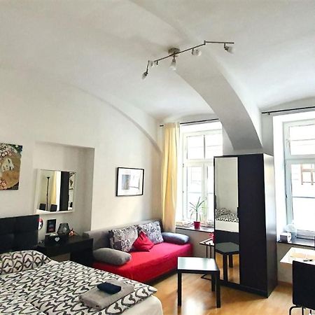 Msq Diana Vienna - 10 Min From City Center - Free Coffee And Tea - High Speed Internet Extérieur photo